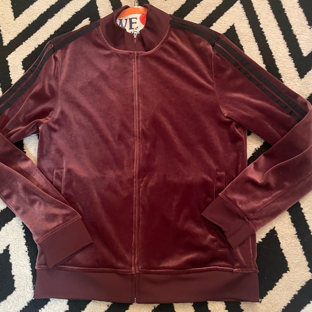 Burgundy Zipper Sweatshirt